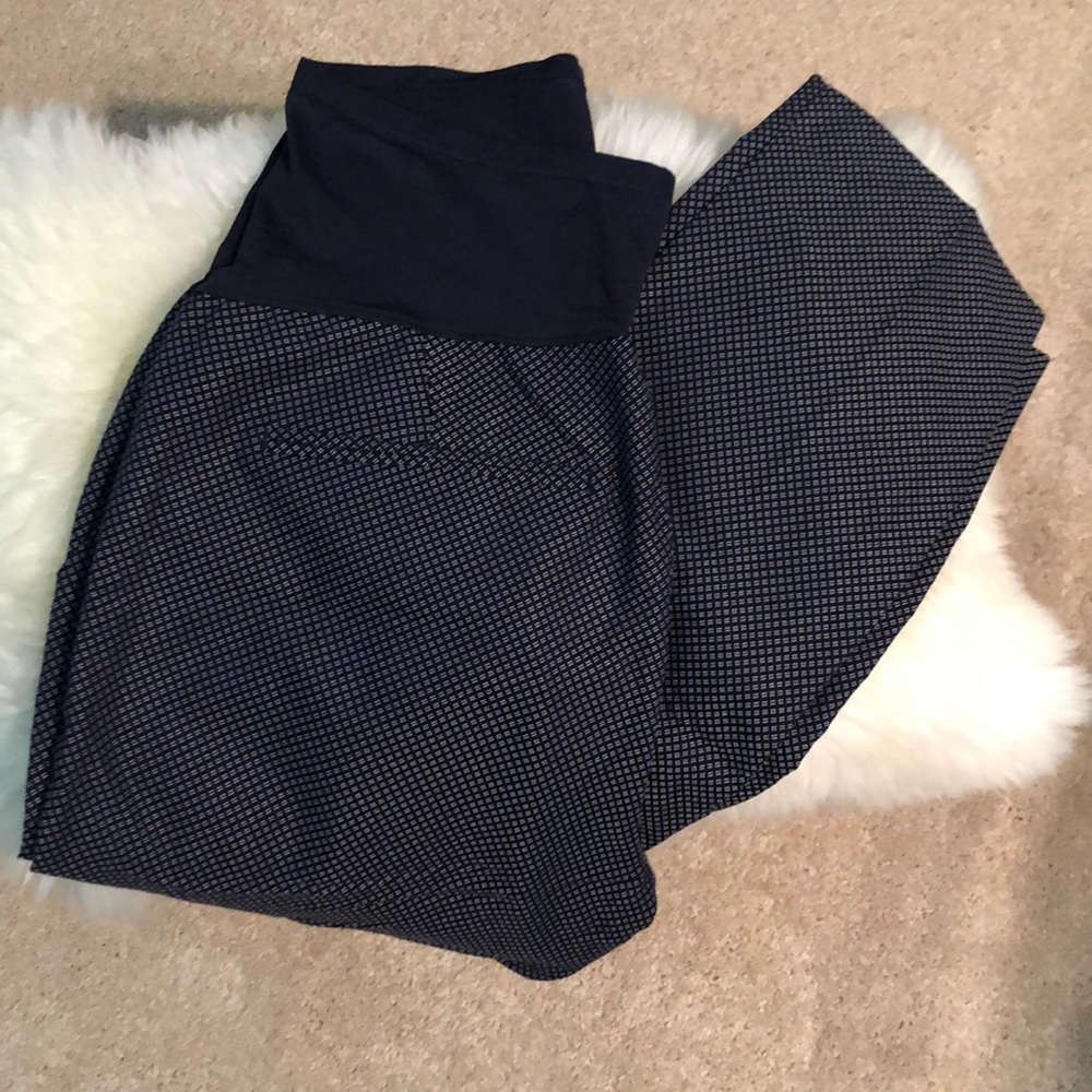 Maternity cropped trouser, navy/white pattern